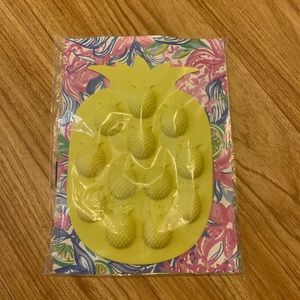 Lilly Pulitzer Pineapple Ice Cube Mold / Tray GWP